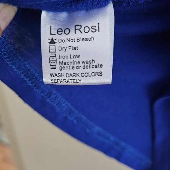 Leo Rosi Plus Size Flowy Flutter Sleeve Top (XL, but fits larger) - Picture 3 of 5